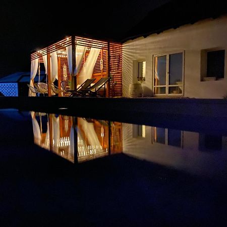 Hostal Skriveni Raj Gornji Milanovac Exterior foto
