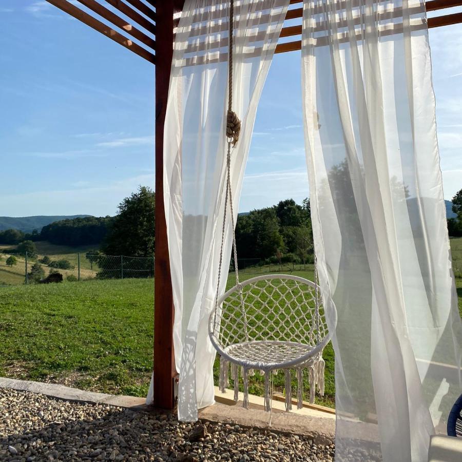 Hostal Skriveni Raj Gornji Milanovac Exterior foto