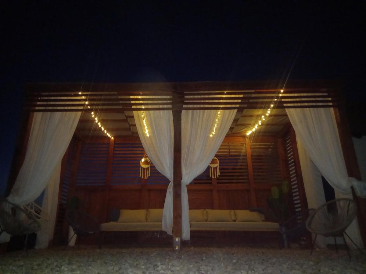 Hostal Skriveni Raj Gornji Milanovac Exterior foto