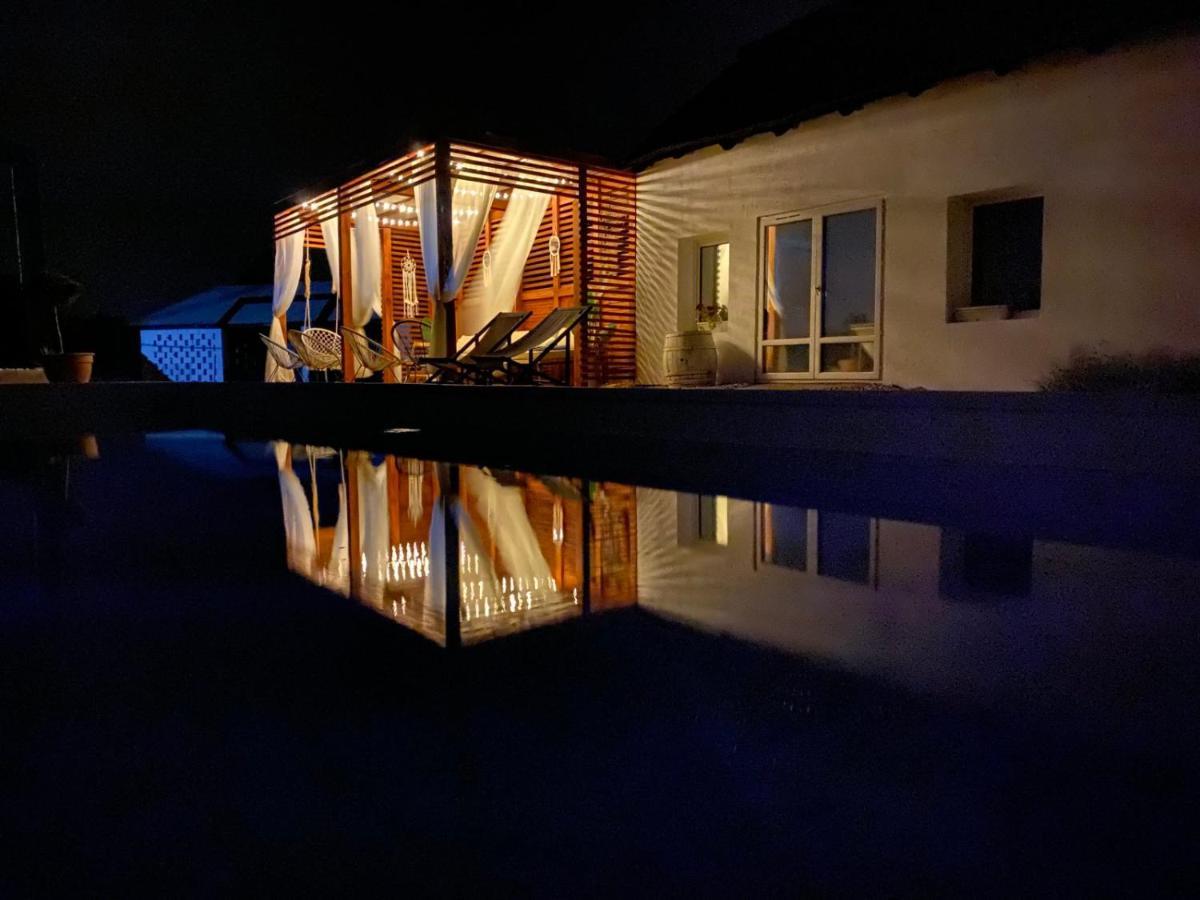 Hostal Skriveni Raj Gornji Milanovac Exterior foto